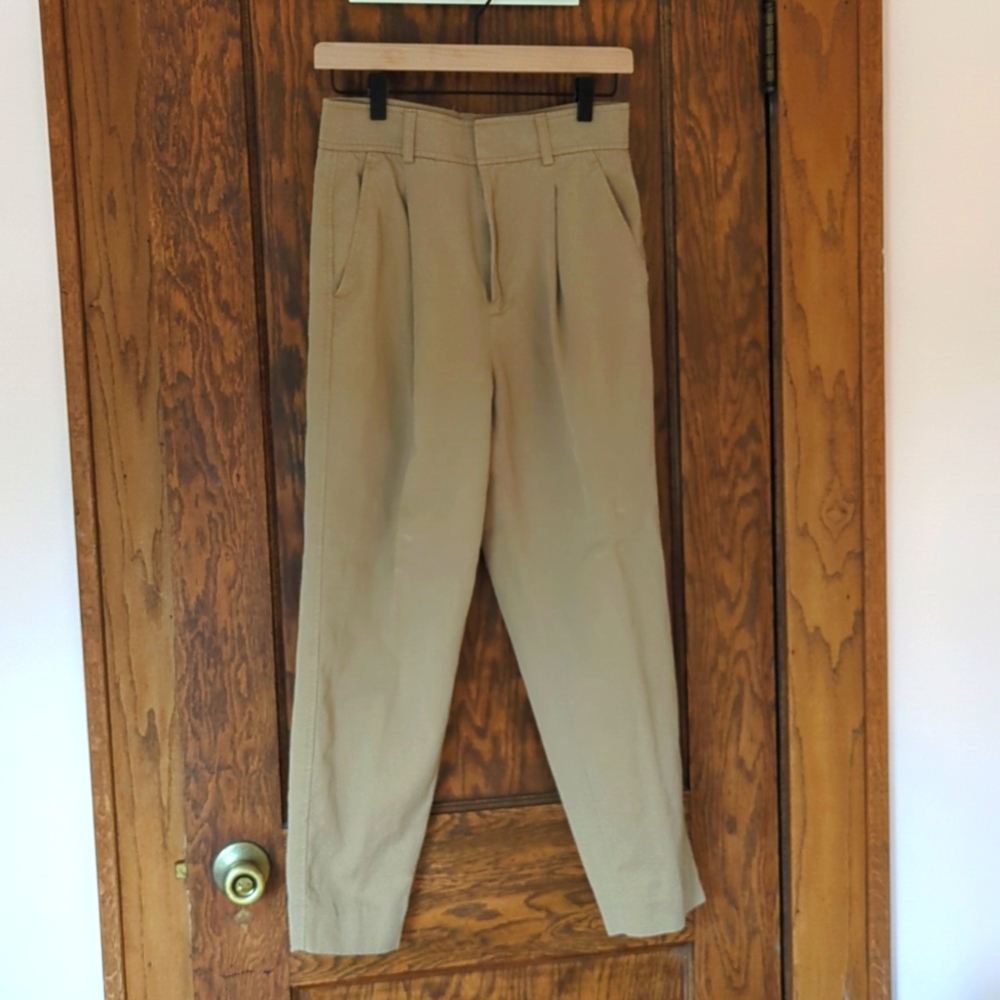 Everlane tencel way-high taper pant